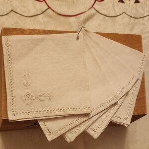 Elegant Vintage Beige Embroidered Napkins